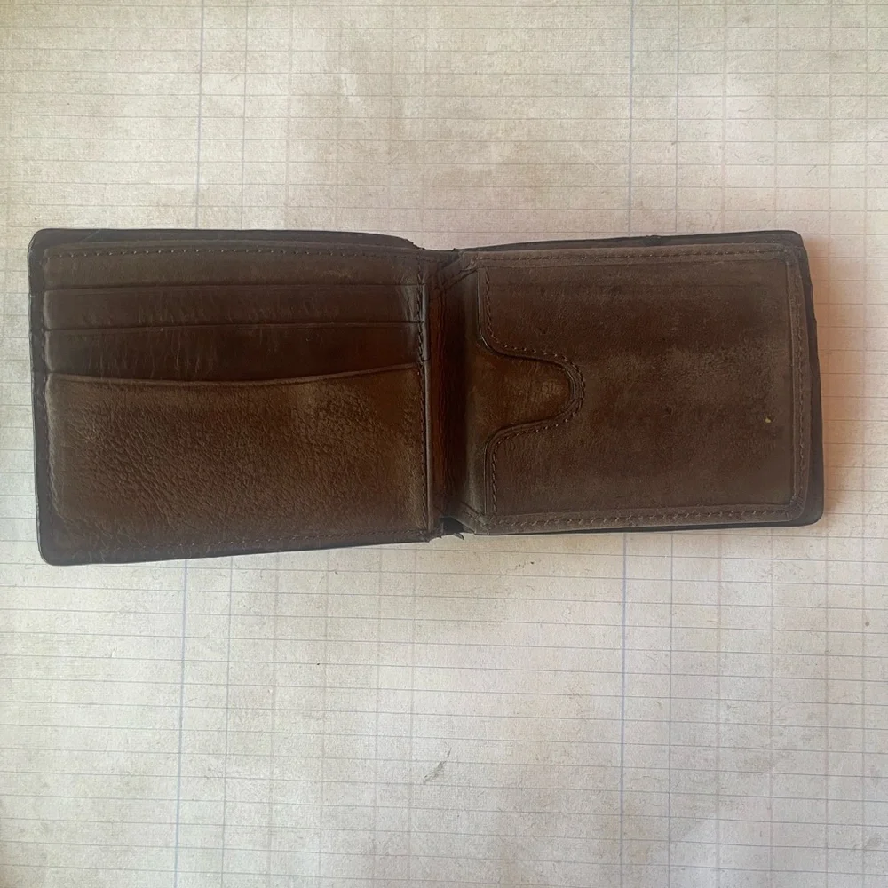 Fossil Men's Brown Leather Wallet